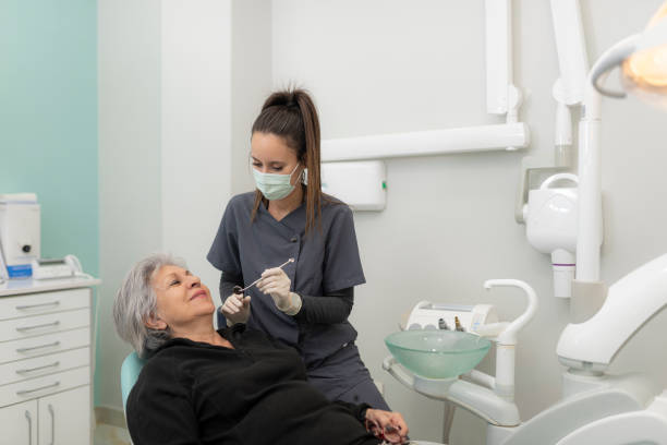 Best Emergency Tooth Extraction in Ligh, NE